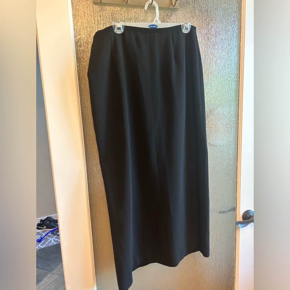 Bianca Nygard Professional Black Midi Skirt